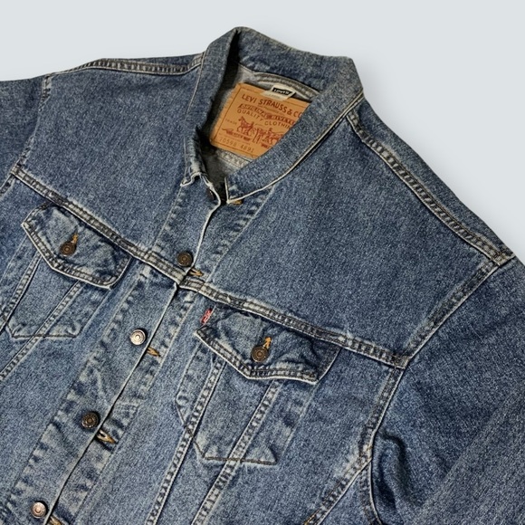 Levis Men’s Jean Jacket Size Large Cropped Denim 100% Cotton - Picture 6 of 16